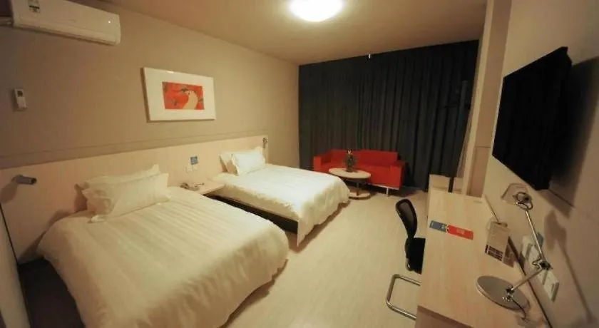 Jinjiang Inn - Shanghai Changning 3*,  China
