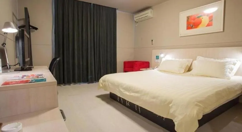 Jinjiang Inn - Shanghai Changning Hotel